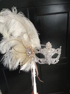 ♔ Le Bal Masqué Maskerade Outfit Ideas, Mascara Ball Masquerade Theme, Masquerade Mask On A Stick, Silver Masks Masquerade, Maskerade Dress, Maskerade Prom, Maskerade Party Ideas, Maskerade Ball Outfit, Masquerade Ball Hairstyles