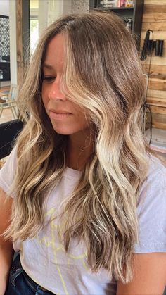 Toned Balayage, Effortless Hair, Dirty Blonde Hair, Hairstyle Trends, Effortless Hairstyles, Balayage Brunette, Brown Blonde Hair, Hair Color And Cut