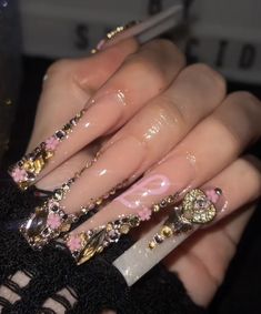 Medium Exotic Nails, 21 Birthday Nails Acrylic, Gold Bling Acrylic Nails, 21 Birthday Nails, Nails Acrylic Long, 21 Birthday, Claw Nails, Exotic Nails, Long Square Acrylic Nails