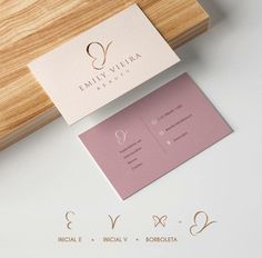 the business card is designed to look like wood