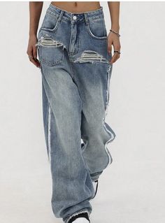 Jean Damas, Reworked Denim, Denim Fashion Women, Denim Ideas, Cute Pants, Wide Jeans, Mood Board Fashion, Denim Details, Designer Jeans