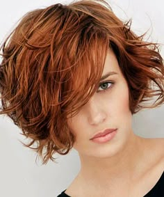 Short Messy Bob, Thick Coarse Hair, Messy Bob Hairstyles, Bob Hairstyles For Thick, Choppy Bob Hairstyles, Short Hairstyles For Thick Hair, Coarse Hair, Curly Bob Hairstyles, Penteado Cabelo Curto