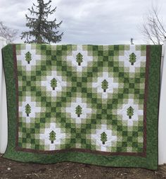 Irish Woodland Quilt Close up Double Irish Chain Quilt Pattern, Irish Quilt Patterns, Double Irish Chain Quilt, Irish Chain Quilt Pattern, Irish Quilt, Green Quilts, I Love My Father, Woodland Quilt, Forest Quilt