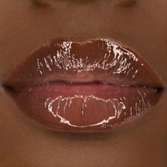 Glossy Lips Makeup, Beauty Eyeshadow, Catty Noir, Clear Lip Gloss, Black Lips, Beautiful Lashes, Dark Skin Makeup