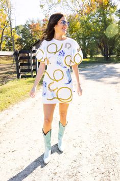 Queen Of Sparkles Cowgirl Icon Dress - White Sparkle Birthday Dress, Icon Dress, Rodeo Dress, Queen Of Sparkles, Rodeo Queen, Western Dress, Iconic Dresses, Gold And Blue, Vintage Couture