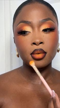 Woc Makeup Looks, Fall Make Up 2024, Black Women Make Up, Thanksgiving Eyeshadow Looks, Fall Eye Makeup Looks, Sunset Makeup Looks, Madebymitchell Blursh, Face Makeup Art, Make Up Looks Black Women