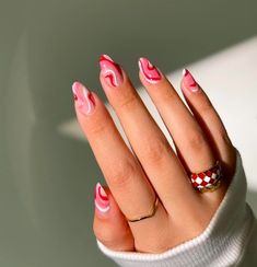 181+ Valentines Nails Ideas for 2025 - Nourish Your Glow Short Almond Nail Ideas French Tip, Nail Design Glitter, January Nails, February Nails, Nail Designs Valentines, Valentine Nails, Almond Acrylic Nails, Her Nails, Jan 17