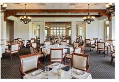 the dining room is clean and ready for customers to eat