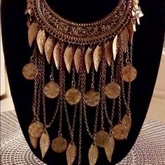 Nwt Tanjore Statement Necklace Bib-Type Fringe Necklace With Leaves And Coin Bronze Tone Coin Accessories, Gringotts Vault, Popular Necklaces, Big Necklace, Bold Necklace, Statement Bib Necklace, Sterling Silver Wire Wrap, Sterling Necklaces, Belly Dancing