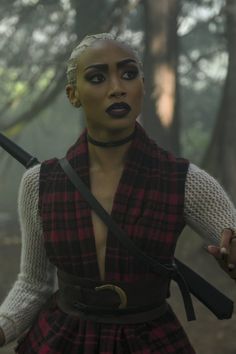 Prudence Outfits Sabrina, Prudence Blackwood Outfit, Tati Gabrielle, Prudence Blackwood Makeup, Adventures Of Sabrina Aesthetic, Prudence Blackwood, Agatha Chilling Adventures Of Sabrina, Prudence Night, Chilling Adventures Of Sabrina Prudence