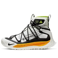 Nike ACG Air Terra Antarktik Gore-Tex 'University Gold' White/Black/University Gold BV6348-100 Footwear Design, Gareth Pugh, Shoe Design, Nike Acg, Sneakers Men Fashion, Work Clothes, Shoe Obsession, Dc Sneaker, Designer Sneakers