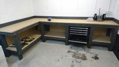 the workbench is empty and ready for us to put in its new home