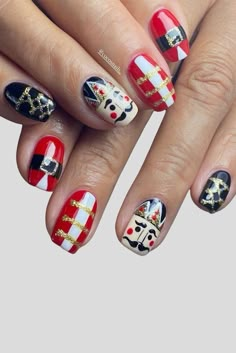 Stocking Nail Art, Nutcracker Nail Art Christmas, Christmas Nails Nutcracker, Nutcracker Christmas Nails, Christmas Roulette