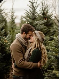 Tree Farm Pictures Family, Christmas Trees Photoshoot, Woods Christmas Photoshoot, Tree Lot Christmas Pictures, Christmas Tree Farm Photo Shoot Couple Mini Sessions, Christmas Photo Tree Farm, Field Christmas Pictures, Christmas Tree Farm Mini Session Couple, Holiday Outdoor Photoshoot