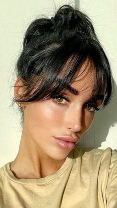 Extensions With Bangs, Styling Curtain Bangs, Dark Hair Bangs, Oval Face Bangs, Haircut Inspo, Dark Brunette Hair, Short Dark Hair, Fall Hairstyles, How To Cut Bangs