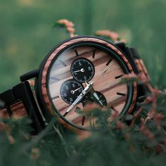 This engraved wooden mens watch is handcrafted and made of the finest materials. The watch is made of a sturdy mix of zebrine wood and stainless steel, giving it a robust but luxury look. This wooden mens watch suits many occasions, it can be worn to the office, but is also a great companion when enjoying time outdoor. All of our wood watches are unique and one of a kind. Our wooden watches can be personalized by having the back case engraved. Our watches come in a luxury wooden giftbox and are Husband Gifts Birthday, Groomsmen Gifts Watches, Wooden Watch Engraved, Watch Wood, Groomsmen Watches, Birthday Present For Husband, Anniversary Gift For Boyfriend, Wood Watch Box, Engraved Watch