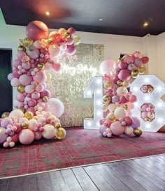 balloons are arranged in the shape of numbers