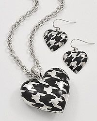 houndstooth necklace and earrings Glam Closet, On Friendship, Love Actually, Tiffany Jewelry, Woven Pattern