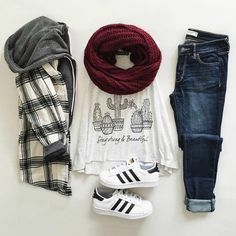 Black and white flannel hooded jacket, cotton t-shirt, knitted scarf, blue jeans and Adidas black and white sneakers - http://ninjacosmico.com/17-hipster-outfits-try-spring/ Hipster Style Outfits, Adidas Nails, Jeans Girl, Look Grunge, Black And White Flannel, Flannel Outfits, Adidas Sweater, Outfits Polyvore, Scarf Shirt