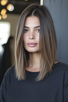 53+ California Brunette Hair Ideas Platinový Blond, California Brunette Hair, California Brunette, Balayage Straight Hair, Rambut Brunette, Brunette Hair With Highlights, Brown Hair Balayage, روتين العناية بالبشرة, Balayage Brunette