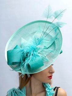 Gorgeous mint fascinator by Irina Sardareva Couture Millinery #fascinator #mint #Derbyhats #royalascot #kentuckyderby #KYderby #hats Couture Fascinators, Hat Tea Party, Royal Ascot Hats, Derby Fascinator, Ascot Hats, Bridal Hat, Tea Party Hats, Summer Hats For Women, Melbourne Cup