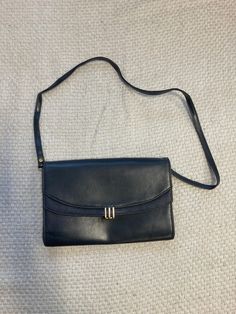 Beautiful  leather shoulder bag / crossbody bag from 1980s. Gray leather and the lining inside is patterned grays in polyester. Can also be worn as clutch when removing the strap. The measurements are:  Width 26 cm Height 17 cm Strap 90 cm ( that is 45 cm  down on the shoulder) White Knit Dress, Bags Vintage, Strap Bag, Man Den, Gray Leather, Vintage Jacket, Grey Leather, Bag Straps, Phone Number