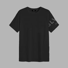 Part of the BLVCK02 Collection, the 'Blvck Sleeve Tee' features a large, printed Blvck logo across the left sleeve which gives a defining look to any outfit. Made from luxurious 100% Terry Cotton, all our Tees are super soft to the touch and perfect for everyday wear. Unisex fit. Fits regular size. Blvck Paris, Streetwear Accessories, Women Essentials, Urban Wear, Men's Collection, Luxury Streetwear, Casual T Shirts, Black Tee, Sweater Hoodie