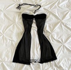 Dresses Grunge, Halter Neck Dresses, 2000s Dress, Girls Streetwear, Gothic Aesthetic, Grunge Punk, Fancy Dresses, Dream Dress