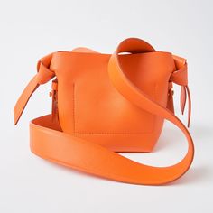 Shape: BucketHandbags Type: Shoulder BagsTypes of bags: Shoulder HandbagsOrigin: CN(Origin)Main Material: PUClosure Type: HaspHardness: SOFTStyle: CasualLining Material: PolyesterOccasion: VersatileGender: WOMENPattern Type: SolidNumber of Handles/Straps: SingleItem Type: Handbags Wide Strap Crossbody Bag, Women's Dress Watches, Canvas Lunch Bag, Hand Bags For Women, Backpack Clothes, Bag Badges, Handbags Luxury, Bag Women Fashion, Bucket Bags