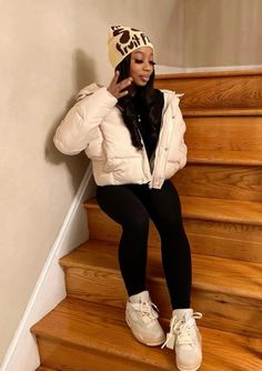 Winter Outfits Black Women, Winter Outfits Blackgirl, Fall Jackets Outfit, Girls Winter Outfits, Puffer Jacket Outfit, Effortlessly Chic Outfits, Cute Winter Outfits