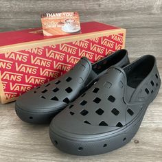 Vans Trek Slip-On Black Breathable Rinseable Durable Shoes Size 6 Men's Nwb. Condition Is New With Box. Box May Have Damage And/Or Be Without Lid. Shoes Are New, But May Not Be In Absolute Perfect Condition. May Have Minor Cosmetic Marks/Blemishes, Slight Discoloration, Shelf Wear, Missing Tags, Etc. Vans Slip-resistant Round Toe Sneakers, Vans Slip-resistant Sneakers, Slip-resistant Vans Sneakers With Round Toe, Black Synthetic Vans Sneakers, Black Waterproof Slip-on Sneakers, Black Non-slip Vans Sneakers, Shoes Vans, Shoes Size 6, Vans Black