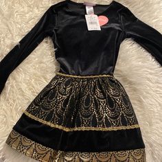 Stunning Little Girls, Dress Black Velvet With Gold Trim Long Frocks Design, Long Frocks Indian Designer Dresses, Long Frocks Indian, Long Frocks For Girls, Baby Spring Dress, Toddler Sun Dress, Frocks For Babies, Black And Gold Dress, Ladybug Dress