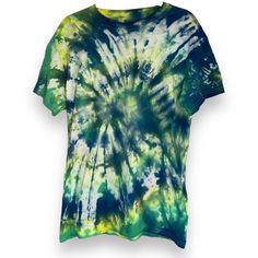 Gildan Hand Tie Dyed Short Sleeve Crew Neck T-Shirt Men’s/Unisex Medium Nwot; Hand Dyed Item Measurements (Laying Flat) Pit To Pit: 19” Neckline To Bottom Hem: 26” Hand Dyed Yellow Cotton Tops, Relaxed Fit Green Bleached Tops, Green Relaxed Fit Bleached Top, Green Bleached Crew Neck Top, Bleached Green Cotton T-shirt, Green Bleached Cotton T-shirt, Green Bleached Short Sleeve T-shirt, Crew Neck Tshirt, Tie Dye Shorts