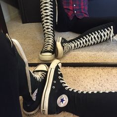 Knee Converse, Converse Xxhi, Scene Shoes, 2000s Stuff, High Converse, Heels And Socks, Emo 2000s, Thigh High Boots Heels