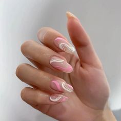 Soft Pink Swirl Nails – Queencloth Heart Nail Designs, Fake Nails With Glue, Pedicure Nail Art, Beauty Nail, Nail Art Hacks, False Nail, Diy Manicure