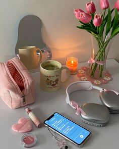 Just Girly Things Aesthetic, Girly Desk, Pink Lifestyle, Pretty Pink Princess, Pretty Room, Everything Pink, Desk Setup