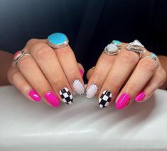 Short Punchy Nails, Cute Nail Ideas For Summer Almond Shape, Western Spade Nails, Western Nails With Lightning Bolt, Black Punchy Nails, Punchy Valentines Nails, Vegas Inspired Nails, Race Nails, Punchy Western Nails