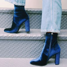 Velvet Block Heels Chunky Heel Ankle Boots, Heels Dress, High Heel Dress, Winter Trends, Fashion 2018, Calf Boots, Blue Suede, Heeled Ankle Boots, Short Boots