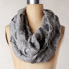 Anthropologie Gray Infinity Scarf. New, Never Worn...Was A Gift But Just Wasn't My Daughters Style. Same Or Next Day Shipping! Anthropologie Style, Anthropologie Uk, Anthropologie Accessories, Scarf Top, Lightweight Scarf, Uk Fashion, Fall Wardrobe, Scarf Print, Scarf Styles