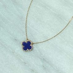 Rachel Zoe 18" Clover Necklace. New With Tags. Vintage Chanel Handbags, Sterling Silver Heart Necklace, Dog Necklace, Clover Necklace, Jewelry Blue, Silver Heart Necklace, Necklace Box, Leaf Necklace, Rachel Zoe