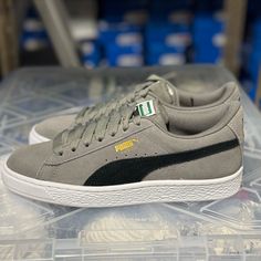 Puma Suede Gry Black Juniors New In Box Women Should Add 1.5 For Their Size 365013-22 Gray Puma Sneakers For Sports, Gray Sporty Puma Sneakers, Sporty Gray Puma Sneakers, Black Puma Shoes, White Puma Shoes, Puma High Tops, Puma Tennis, Puma Tennis Shoes, Puma X Ray