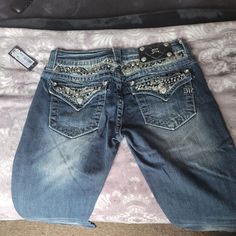 Brand New Never Worn Mint! Miss Me Jean's Size 26 Still Have Tags On. Just Won't Wear Too Small Mcbling Fashion, Y2k Fits, Rodeo Outfits, 2000s Fashion Outfits, Cute Jeans, Swaggy Outfits, Miss Me Jeans, 2000s Fashion, Jeans Color