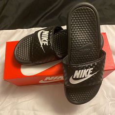 Black With White Nike Swoosh Shoes Nike Women, Nike Slippers, Slippers Black, Womens Slides, White Nike, Nike Swoosh, Shoes Nike, White Nikes, Women's Nike