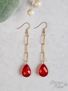 paperclip chains are huge right now! and this red teardrop sparkle at the end just finishes the look! lightweight and simple, these are great daily wear or statement style! Deodorant Stains, Prom Earrings, Red Apple, Paper Clip, Gift Item, Red Gold, Chain Link, Deodorant, Fashion Statement