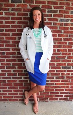 White Coat Wardrobe: The Beginning Nurse Practitioner Outfits Work Attire, Nurse Practitioner Outfits, White Coat Ceremony Outfit, White Coat Outfit, Orientation Outfit, White Coats, White Coat Ceremony, Medical Fashion, Doctor Outfit