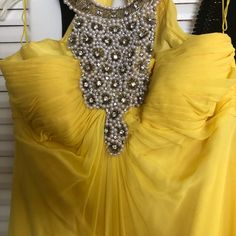 Additional Pictures And Measurements Available Upon Request. Yellow Embellished Silk Dress, Elegant Embellished Yellow Dress, Elegant Yellow Embellished Evening Dress, Elegant Yellow Embellished Dress, Long Yellow Dress, Yellow Long Dress, Yellow Dress, Size 2, Womens Dresses