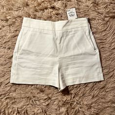 Cotton, Stretchy Tight On The Waist, Chic Stretch Mid-rise Shorts, Fitted Mid-rise Shorts For Day Out, Chic Fitted Zara Shorts, White Stretch Mid-rise Shorts, White Fitted Mid-rise Shorts, Zara Fitted Shorts, Zara Fitted Bottoms With Short Inseam, Zara Fitted Short Leg Bottoms, Fitted Summer Bottoms By Zara