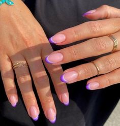 There's a new beauty trend taking over Instagram and it's absolutely stunning. Say hello to "quartz nails". Fun Plain Nails, Purple Aesthetic Nails Acrylic, Spring Break Nail Ideas French Tip, Spring Break Nail Inspo 2024, Nail Ideas For Spring Simple, Short Oval Nails Spring, Dipped Nails Ideas Spring 2024, Summery Nails Aesthetic, Spring Break Nail Ideas Almond