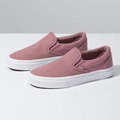 Cute Womens Shoes, Sneaker Outfits, Pastel Outfit, Womens Shoes High Heels, Sneakers Outfit, Classic Shoes, Womens Shoes Wedges, Work Shoes, Casual Shoes Women