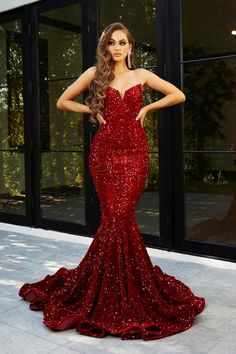 One of our favorite Insta-worthy prom dresses is PS21208 by Portia and Scarlett! This fitted velvet sequined prom dress will have heads turning while it hugs your every curve! From the unique peaked fitted bodice to the curve hugging silhouette and horsehair hem, this strapless gown has all the details! Go classic in Red or Bold in Hot Pink! Glittery Dress, Scarlett Dresses, 파티 드레스, Sequin Prom Dress, Unique Prom Dresses, Embellished Gown, Red Prom, Sequin Gown, Strapless Gown